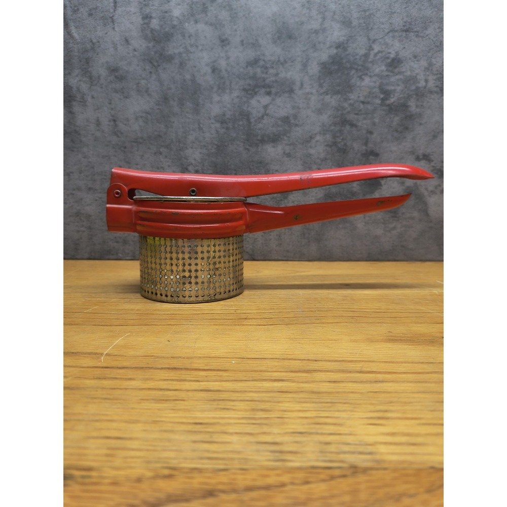 Vintage Potato Ricer Juicer Press Redâ Metal Handle Retro Kitchen "Handy Things"